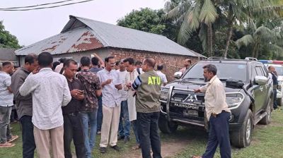 জঙ্গি আস্তানা সন্দেহে নেত্রকোনায় বাড়ি ঘিরে রেখেছে পুলিশ