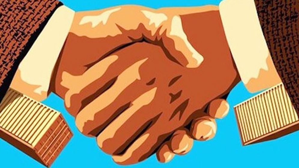 দুর্নীতি : দায়ী কারা, শুধু আমলারা নাকি রেললাইন বহে সমান্তরাল?