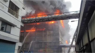 ২২ ঘণ্টা পর গাজী টায়ার কারখানার আগুন নিয়ন্ত্রণে