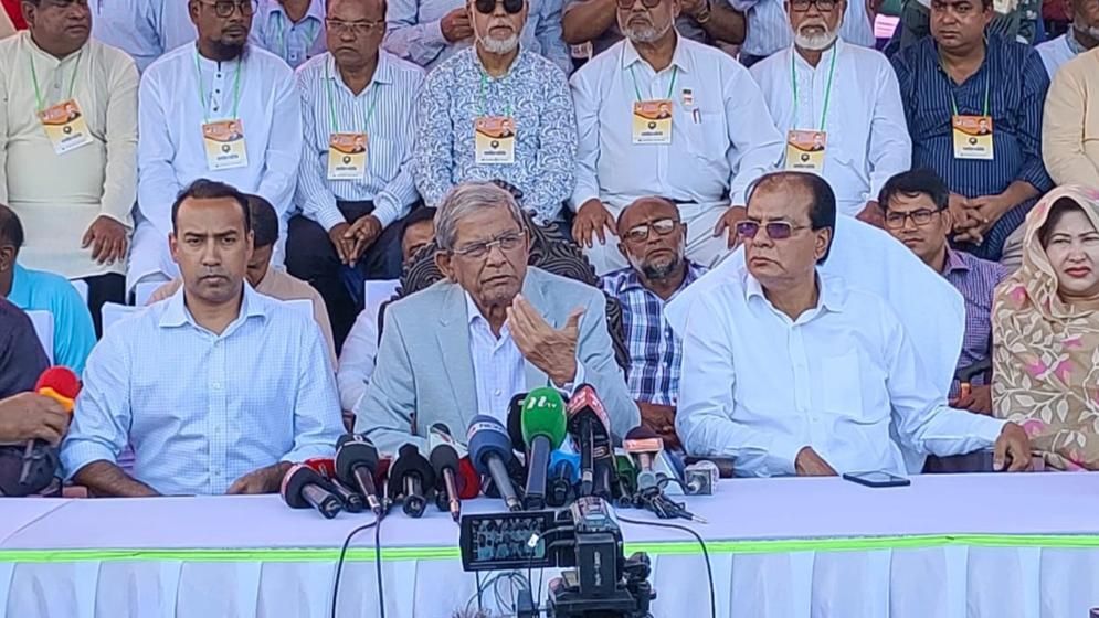 বিতর্কিত কেউ যেন উপদেষ্টার দায়িত্ব না পায়: মির্জা ফখরুল