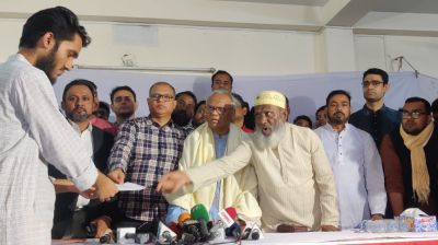 মোহাম্মদপুরে শহীদ ও আহতদের পরিবারের পাশে তারেক রহমান