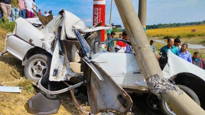 বৈদ্যুতিক খুঁটিতে প্রাইভেটকারের ধাক্কা, ছাত্রদলের ৩ কর্মী নিহত