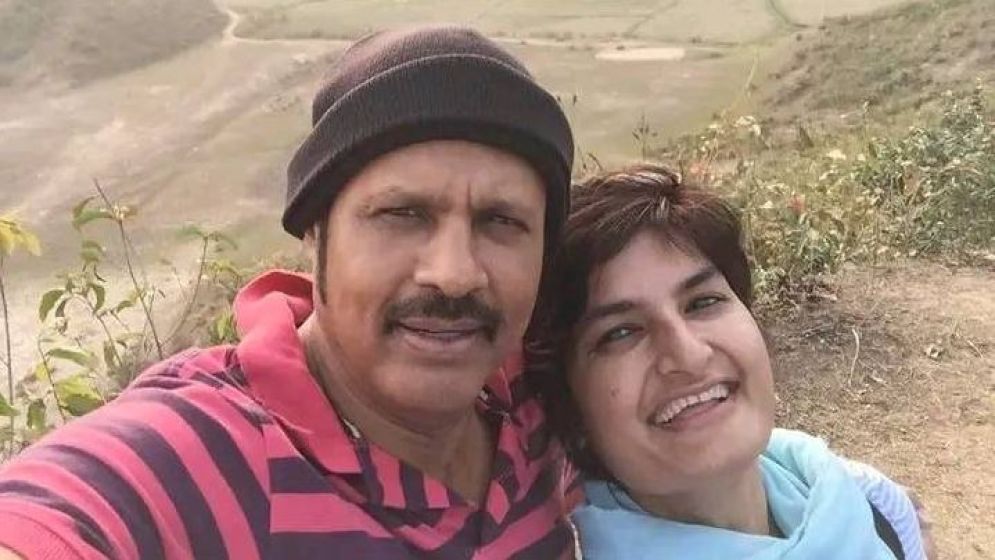 মুন্নী সাহার স্বামী কবির হোসেন তাপস আসলে কে?