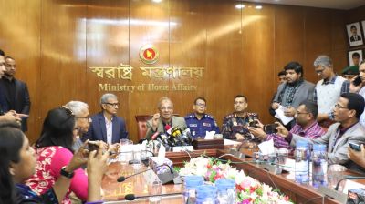 বিজিবির শক্ত অবস্থানের কারণে ভারত সীমান্তে বেড়া নির্মাণ বন্ধ রাখতে বাধ্য হয়েছে