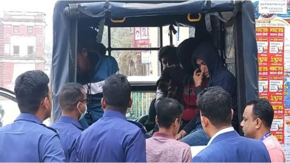 পল্লী বিদ্যুতের নিয়োগ পরীক্ষায় প্রক্সি দিতে গিয়ে আটক ২০