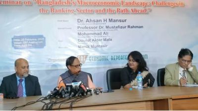 সামষ্টিক অর্থনীতি স্থিতিশীল রয়েছে: গভর্নর
