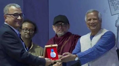 একুশে বইমেলা উদ্বোধন করলেন প্রধান উপদেষ্টা