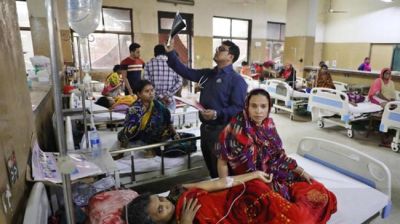 পাঁচ দফা দাবিতে পোস্ট গ্র্যাজুয়েট ইন্টার্ন চিকিৎসকদের কর্মবিরতি
