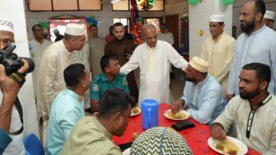 রাজারবাগ পুলিশ লাইন্স পরিদর্শন করলেন স্বরাষ্ট্র উপদেষ্টা