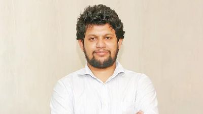 দলগুলো অন্তঃসংঘাত বন্ধ করলে সঠিক সময়ে নির্বাচন: মাহফুজ