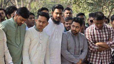 বধ্যভূমিতে ২৪-এর অভ্যুত্থানে শহিদদের কবরে এনসিপি নেতাদের শ্রদ্ধা