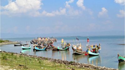 আটক ৫৬ বাংলাদেশি জেলেকে ফেরত দিল মিয়ানমার