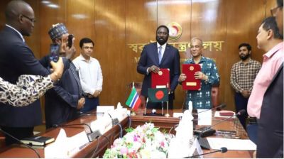 গাম্বিয়ার সঙ্গে ভিসা অব্যাহতি চুক্তি কূটনৈতিক বিনিময়কে উৎসাহিত করবে: স্বরাষ্ট্র উপদেষ্টা