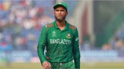 মুশফিকের পর আন্তর্জাতিক ক্রিকেটকে বিদায় জানালেন মাহমুদউল্লাহ