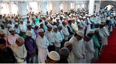 বায়তুল মোকাররমে প্রথম তারাবিতে মুসল্লিদের ঢল