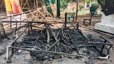 চারুকলায় আগুনে পুড়ে গেল 'ফ্যাসিবাদের মুখাকৃতি' মোটিফ, তদন্তে কমিটি গঠন