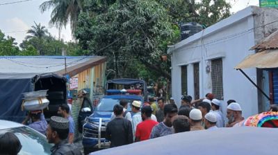 নারায়ণগঞ্জে পুকুর থেকে দুই নারী ও শিশুর বস্তাবন্দি মরদেহ উদ্ধার