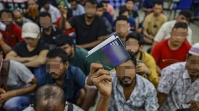 অভিযান চালিয়ে মালয়েশিয়ায় বাংলাদেশিসহ অবৈধ ৫০৬ শ্রমিক আটক