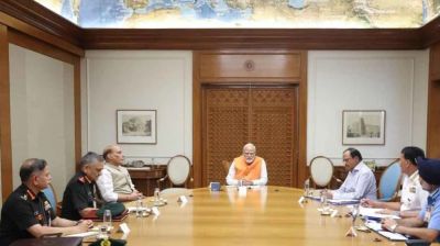 কাশ্মীরে হামলার বদলা নিতে সশস্ত্র বাহিনীকে ‘পূর্ণ স্বাধীনতা’ দিলেন মোদি, পাকিস্তানও প্রস্তুত