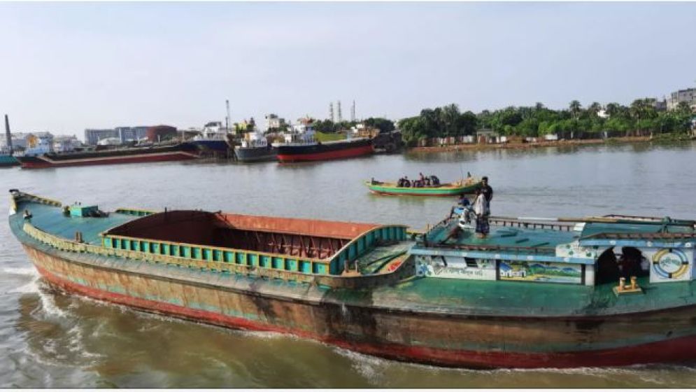 শুকিয়ে যাচ্ছে দেশের ৮১ নদী