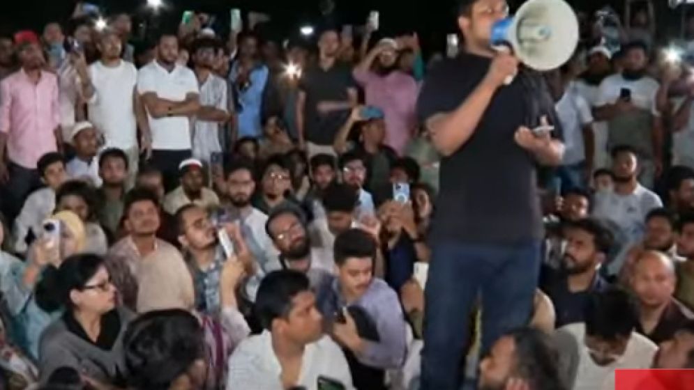 আওয়ামী লীগ নিষিদ্ধের দাবিতে জুমার পর ফোয়ারার সামনে মহাসমাবেশের ডাক