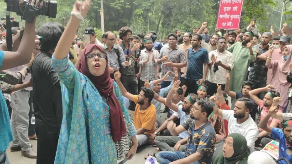 শাসনের দায়, গণআকাঙ্ক্ষার চাপ