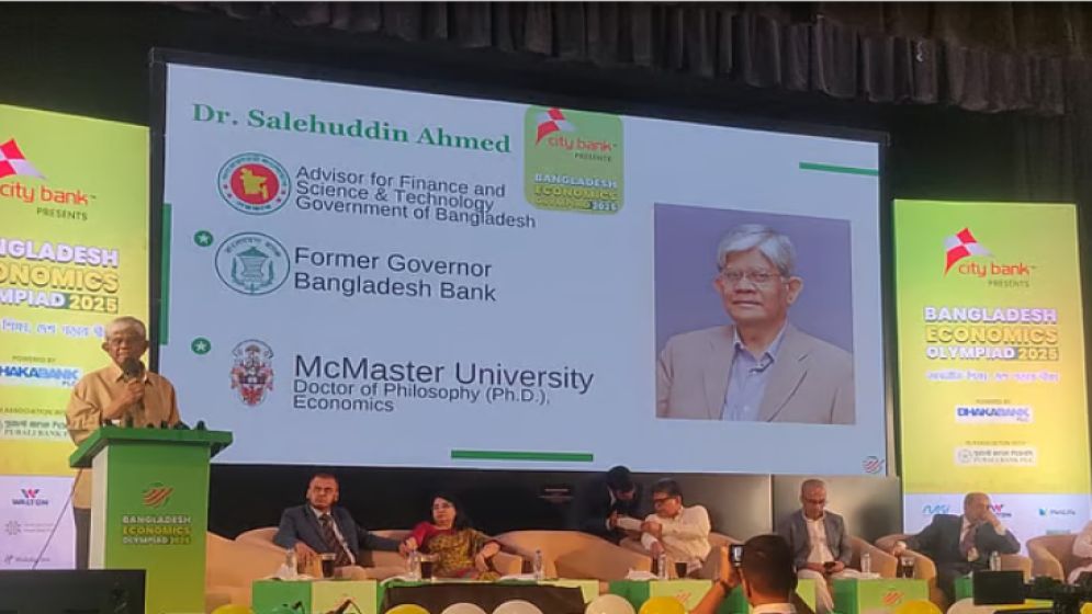 চ্যালেঞ্জ অনেক, সমালোচনায় ভাবমূর্তি ক্ষতিগ্রস্ত হয়: অর্থ উপদেষ্টা