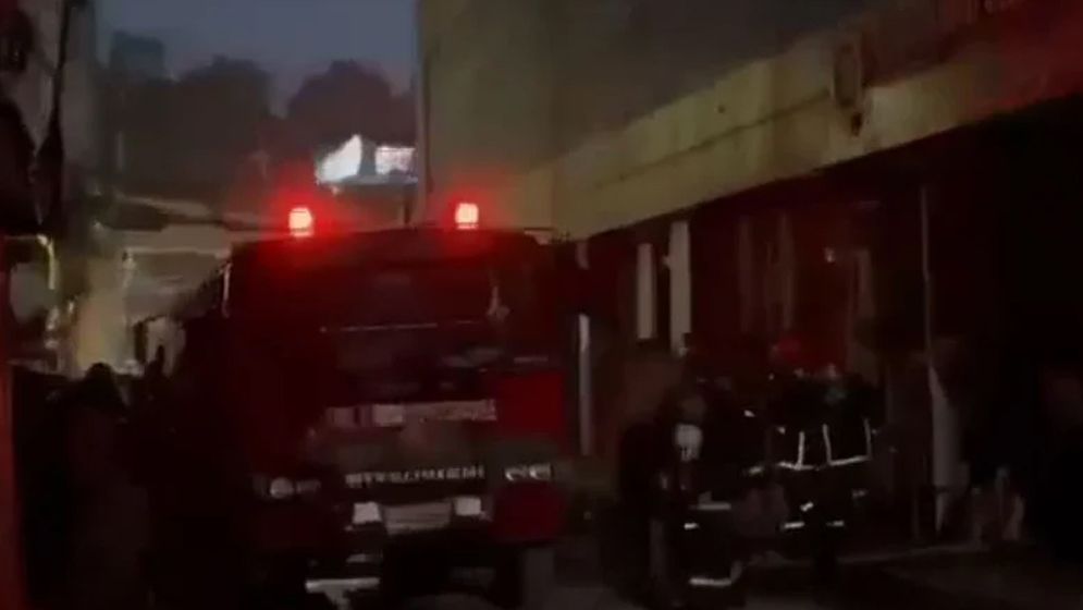 মতিঝিলে বাণিজ্যিক ভবনে আগুন