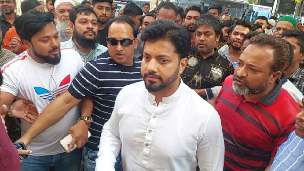 রাস্তা না ছেড়ে আরও জোরদার আন্দোলনের আহ্বান ইশরাকের