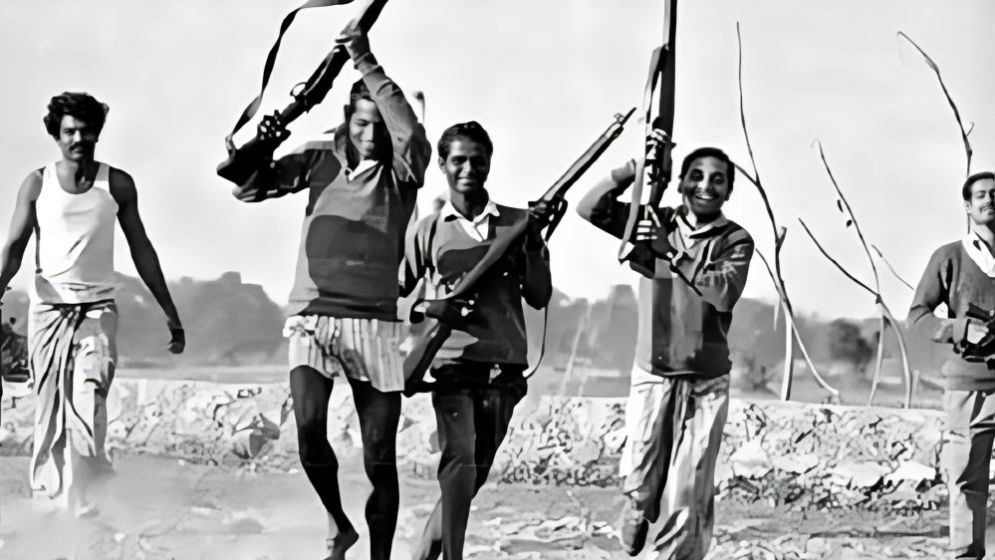 একাত্তরের ইতিহাস পরিবর্তনের উদ্যোগ ইউনূস সরকারের