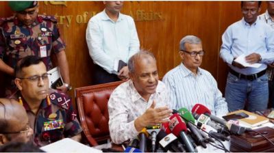 র‌্যাব হবে পুনর্গঠন, পুলিশের হাতে থাকবে না মারণাস্ত্র: স্বরাষ্ট্র উপদেষ্টা