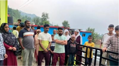 ভারত নিয়ন্ত্রিত কাশ্মীরের পুঞ্চ এলাকা থেকে পালাচ্ছেন লোকজন