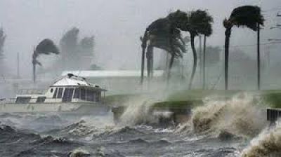 নিম্নচাপের প্রভাবে ঝড়-বৃষ্টির সতর্কতা, ৯ অঞ্চলে ৮০ কিলোমিটার বেগে দমকা হাওয়ার সম্ভাবনা