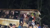 বাস-ট্রাক সংঘর্ষে প্রাণ গেল ৩ জনের