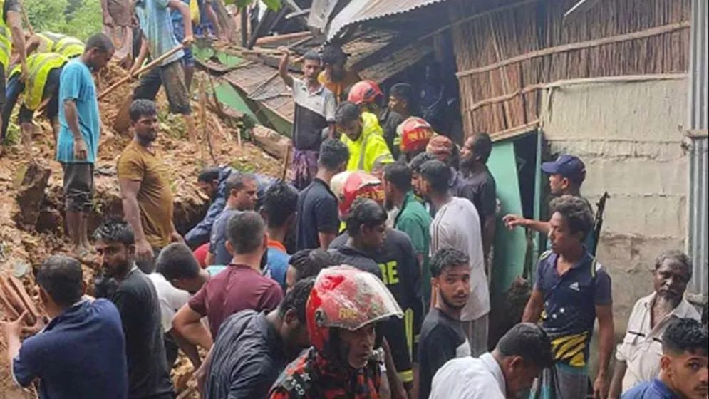 টানা বৃষ্টিতে সিলেটে টিলা ধসে এক পরিবারের চারজন নিহত