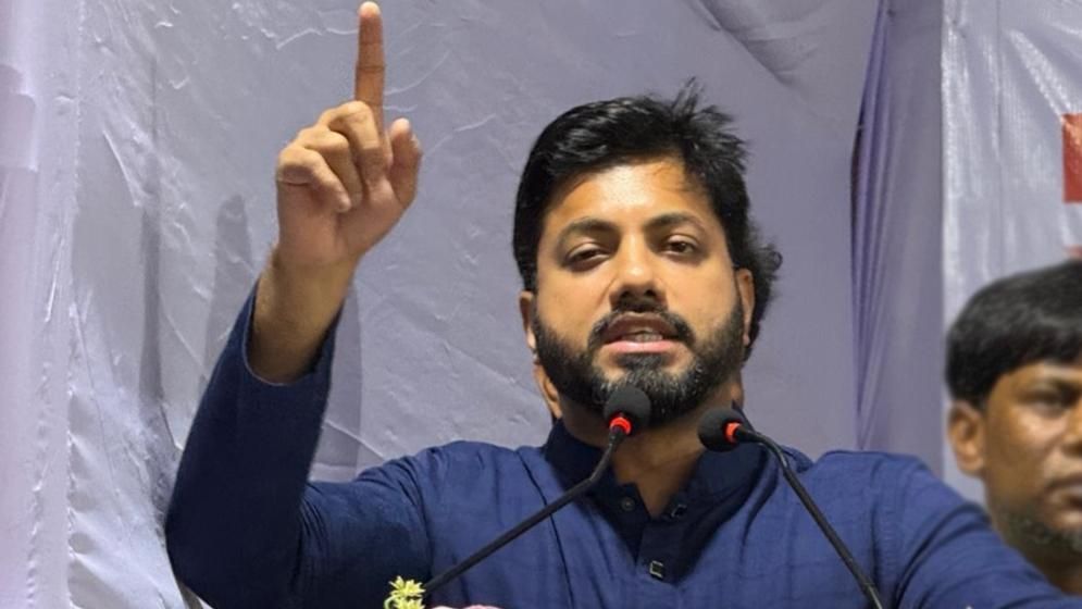 ফের উপদেষ্টা আসিফের পদত্যাগ চাইলেন ইশরাক