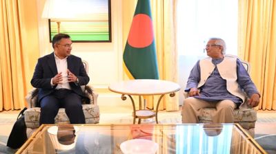তারেক রহমান ও ড. ইউনূসের বহুল আলোচিত বৈঠক শুরু