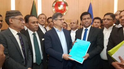 হাসিনাকে প্রধান আসামি করে ট্রাইব্যুনালে গুমের অভিযোগ জমা দিলেন সালাহউদ্দিন