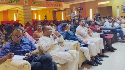 চট্টগ্রামে জুলাই সনদ নিয়ে এক মঞ্চে বিভিন্ন রাজনৈতিক দলের মতবিনিময়