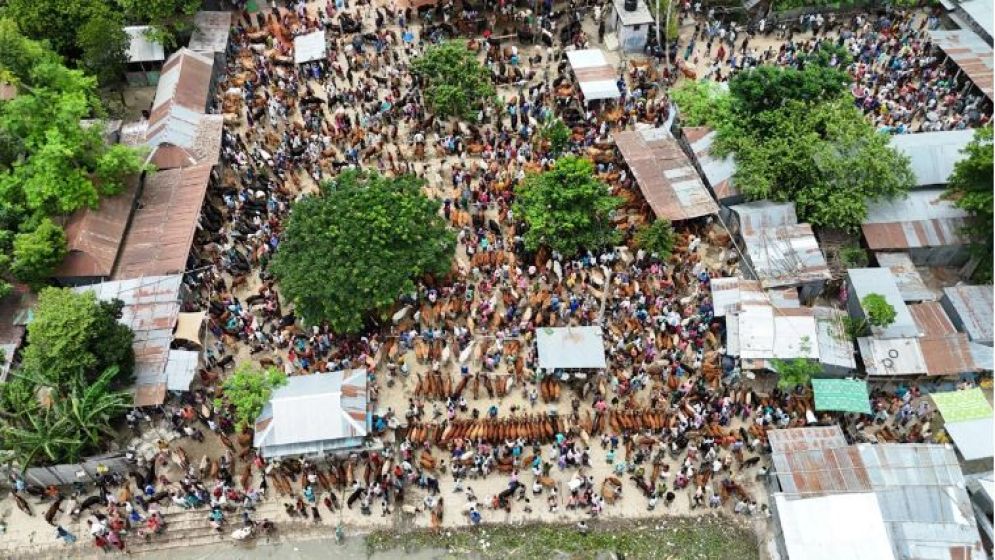 কুড়িগ্রামের দুর্গম চরাঞ্চলে অপরাধ দমনে উড়ছে পুলিশের ড্রোন