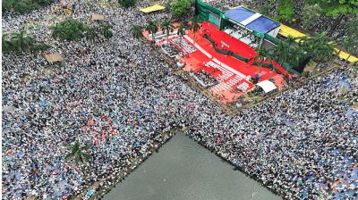 সোহরাওয়ার্দীতে বিপুল জনসমাগম, ঢাকার রাস্তায় গণপরিবহন কম
