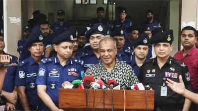 নির্বাচনের আগে সব অবৈধ অস্ত্র উদ্ধার করা হবে: স্বরাষ্ট্র উপদেষ্টা