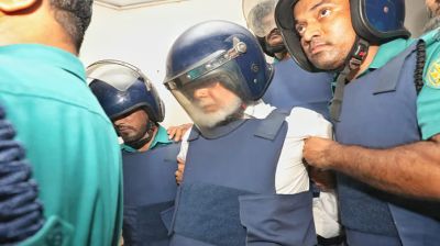 সাবেক প্রধান বিচারপতি খায়রুল হক ৭ দিনের রিমান্ডে, গ্রেপ্তার দেখানো হয়েছে আরও এক মামলায়