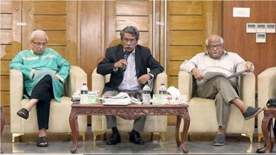 সব দল জরুরি অবস্থা রাজনৈতিকভাবে ব্যবহার না করতে একমত