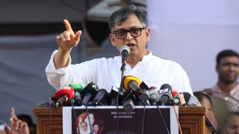 নিজেদের মধ্যে লড়াই করো, আরামে আছে দিল্লিওয়ালা: সালাহউদ্দিন আহমদ