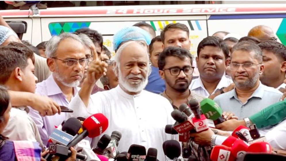 নুরের ওপর হামলা জনগণ মেনে নেবে না: মঈন খান
