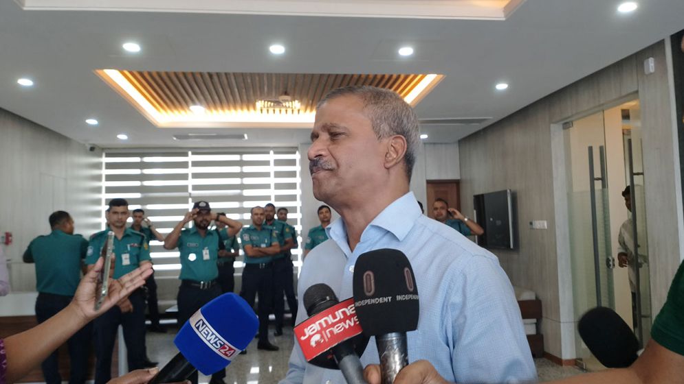 ফেব্রুয়ারিতেই নির্বাচন, এরপর আমরা বিদায় নেব : আসিফ নজরুল
