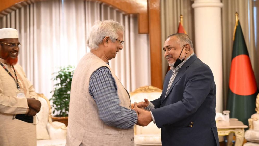 যমুনায় প্রধান উপদেষ্টার সঙ্গে বৈঠকে জামায়াতের প্রতিনিধি দল