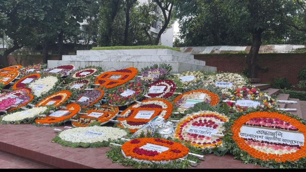 জাতীয় কবি নজরুলের কবরে শ্রদ্ধা জানায়নি শিবির