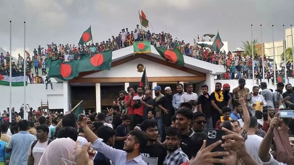 ঐতিহাসিক ৫ আগস্ট আজ